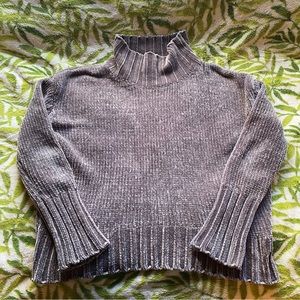 CHELSEA & THEODORE Mock Neck Sweater